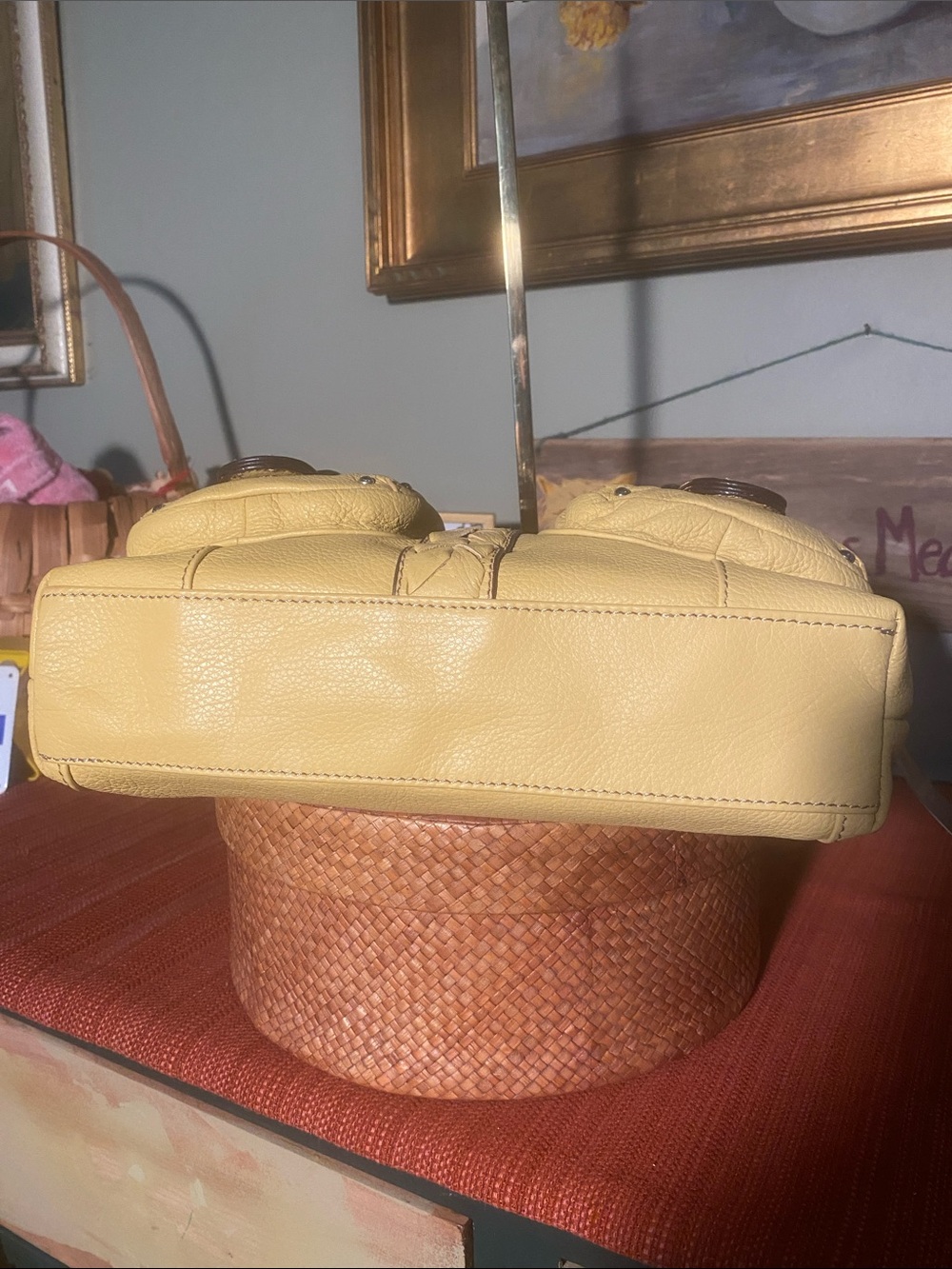 Tignanello Women’s Butter Yellow Leather Double Front Pocket shoulder crossbody - Picture 6 of 11